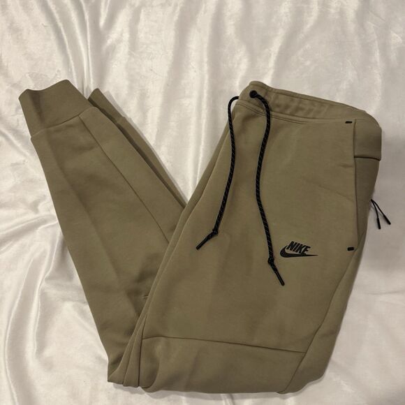 Nike Tech Fleece Neutral Olive Joggers - Picture 7 of 13